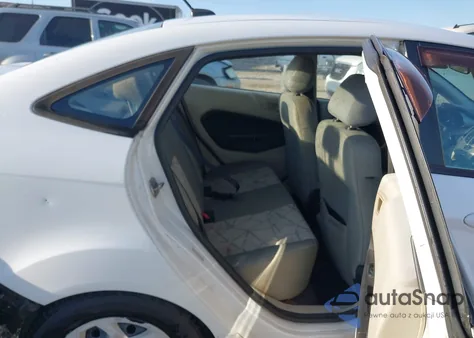 2013 Ford Fiesta Se z USA, uszkodzony, nr VIN 3FADP4BJ0DM123123